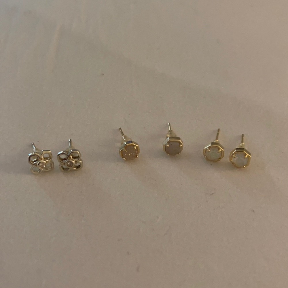 LIKE NEW Kendra Scott earring stud bundle